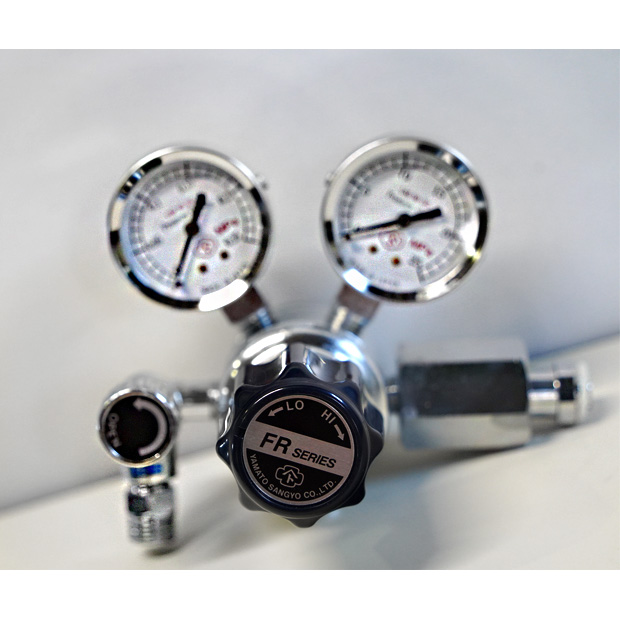 分析機用圧力調節器　FR-1B｜中古・レンタル　インターリンク