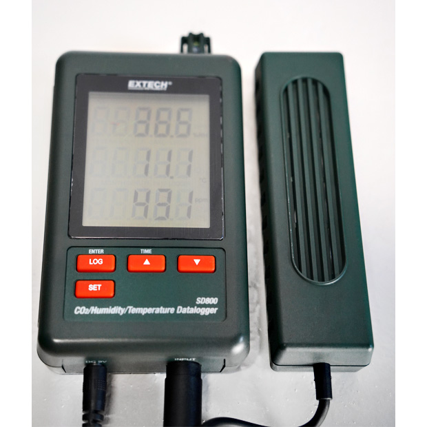 Co2モニター付き温湿度データロガー　Extech SD800（1-3562-11）｜中古・レンタル　インターリンク