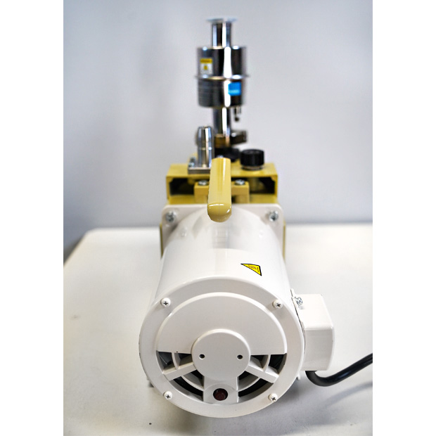 油回転真空ポンプ（耐食性直結型）　ULVAC　GCD-051X｜中古・レンタル　インターリンク