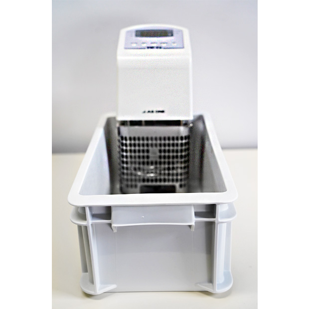 恒温水槽　サーマルロボ　TR-1α（1-5832-41）｜中古・レンタル　インターリンク