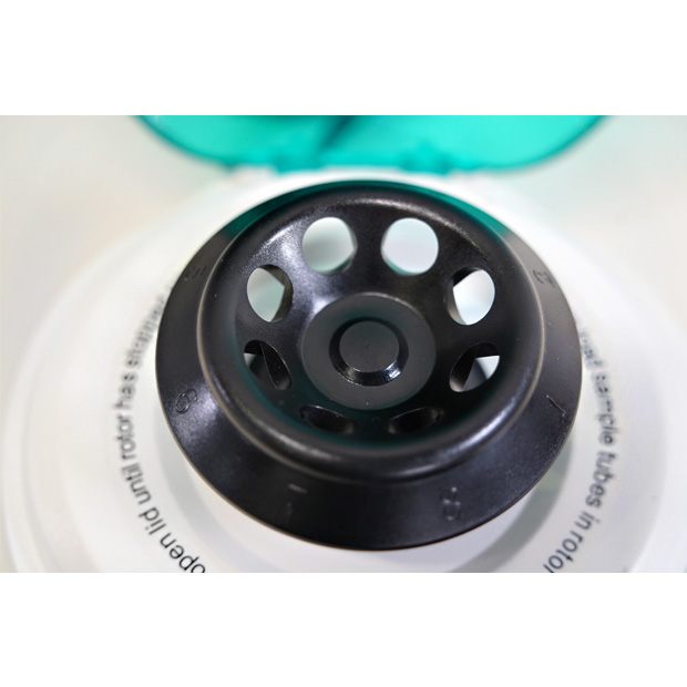 卓上小型遠心機　D1008（3-7014-21）｜中古・レンタル　インターリンク