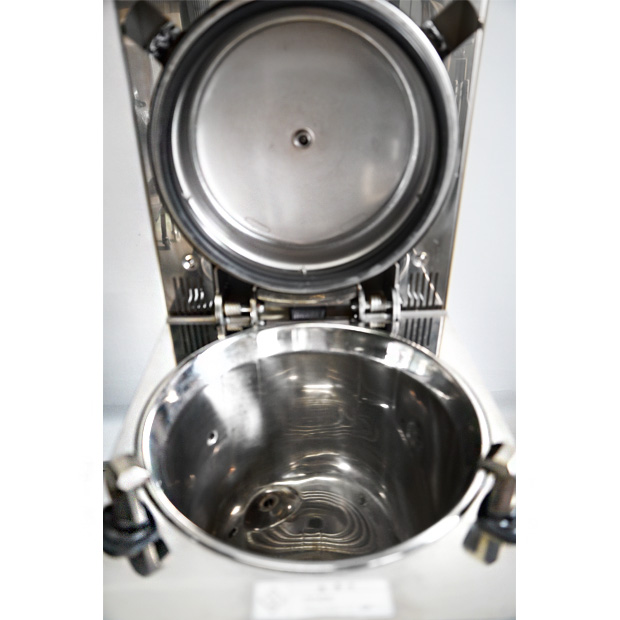 高圧蒸気滅菌器　オートクレーブ　LSX-500｜中古・レンタル　インターリンク