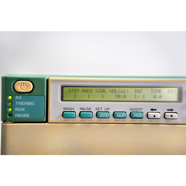 Lachrom ELITE　高速液体クロマトグラフ　オートサンプラ（冷却付）　L-2200（890-3020）｜中古・レンタル　インターリンク